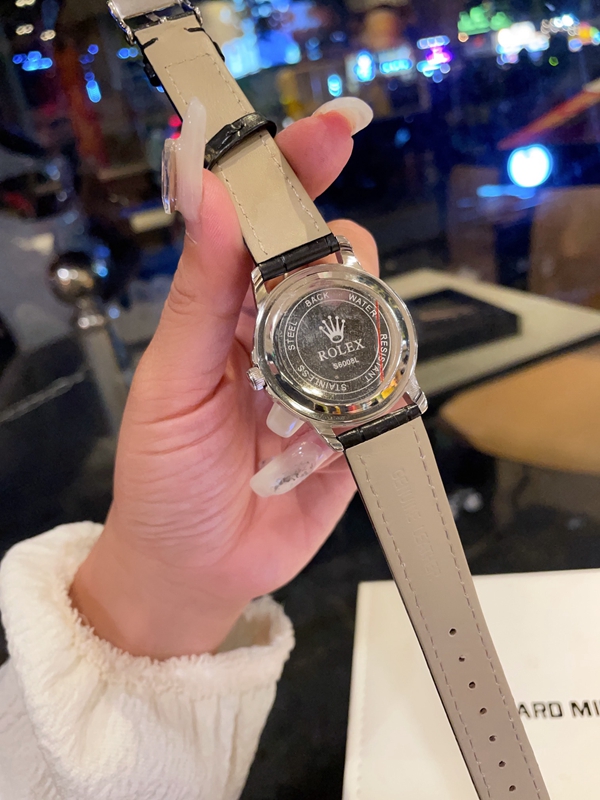 ブランド時計内部構造